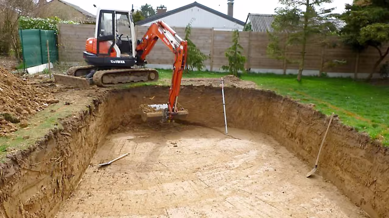 terrassement piscine minipelle
